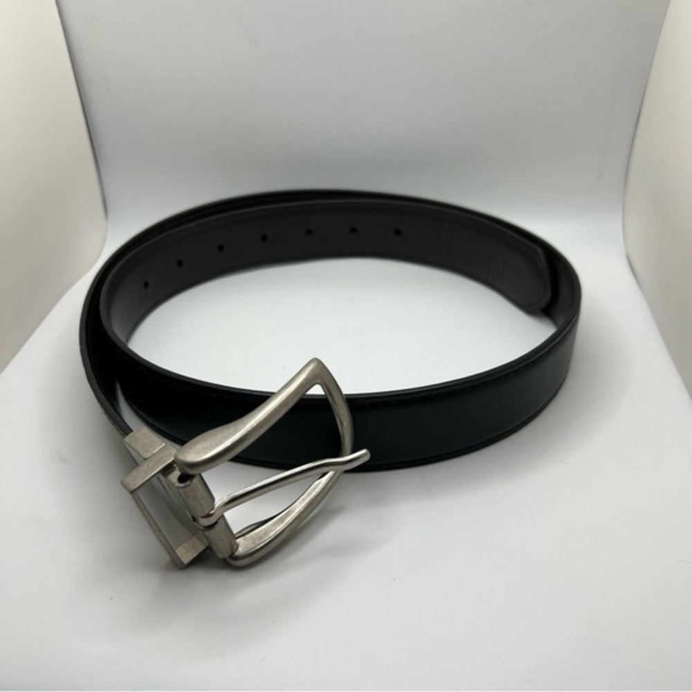 Mossy Oak Reversible Leather Belt Men's‎ Size 30-32 Black/Brown Business Casual